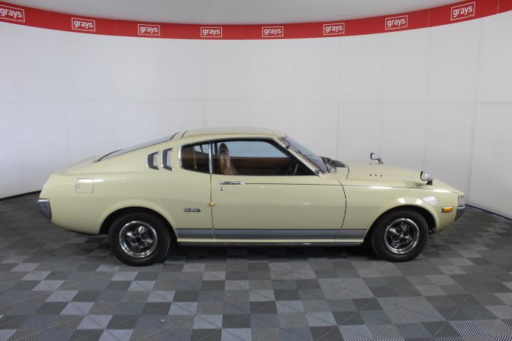 1976 TA27 Celica liftback Australia images creme auction (6).jpg