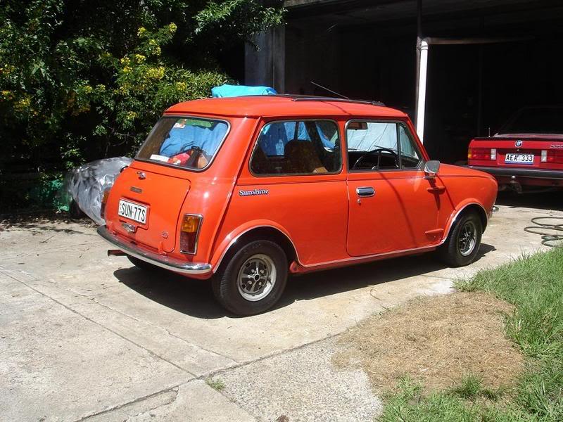 1977 Red mini sunshine leyland 1977 S images (3).jpg