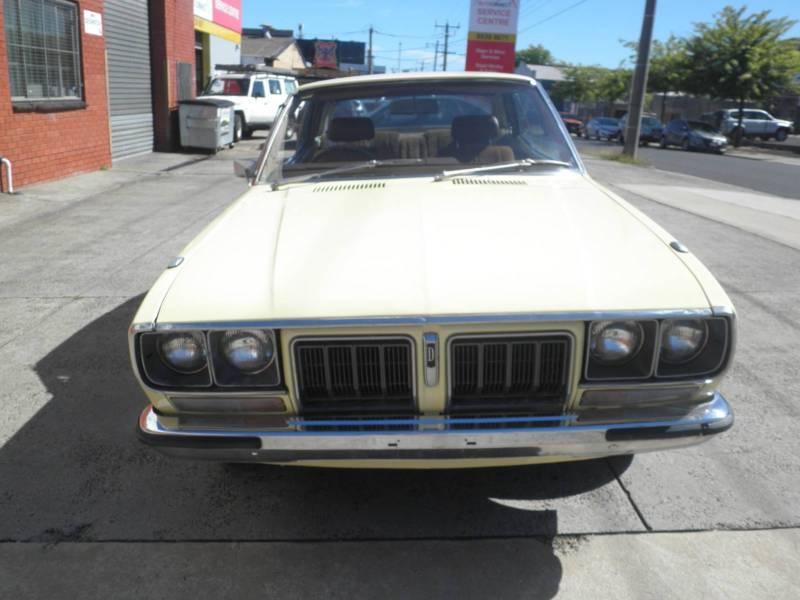 1978 Datsun 200B SSS coupe creme Australia (3).JPG