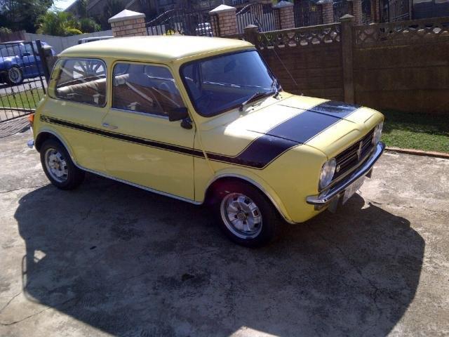 1978 Leyland Mini GTS South Africa Yellow paint black stripe (2).jpg