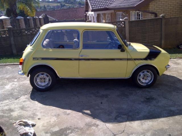 1978 Leyland Mini GTS South Africa Yellow paint black stripe (3).jpg