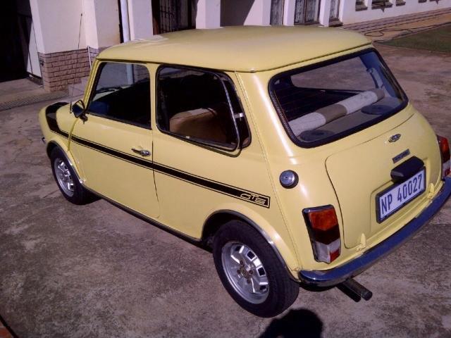 1978 Leyland Mini GTS South Africa Yellow paint black stripe (6).jpg