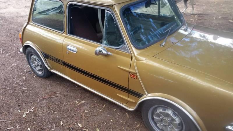 1978 Nugget Gold Mini 1275 LS September 2017 found (1).JPG