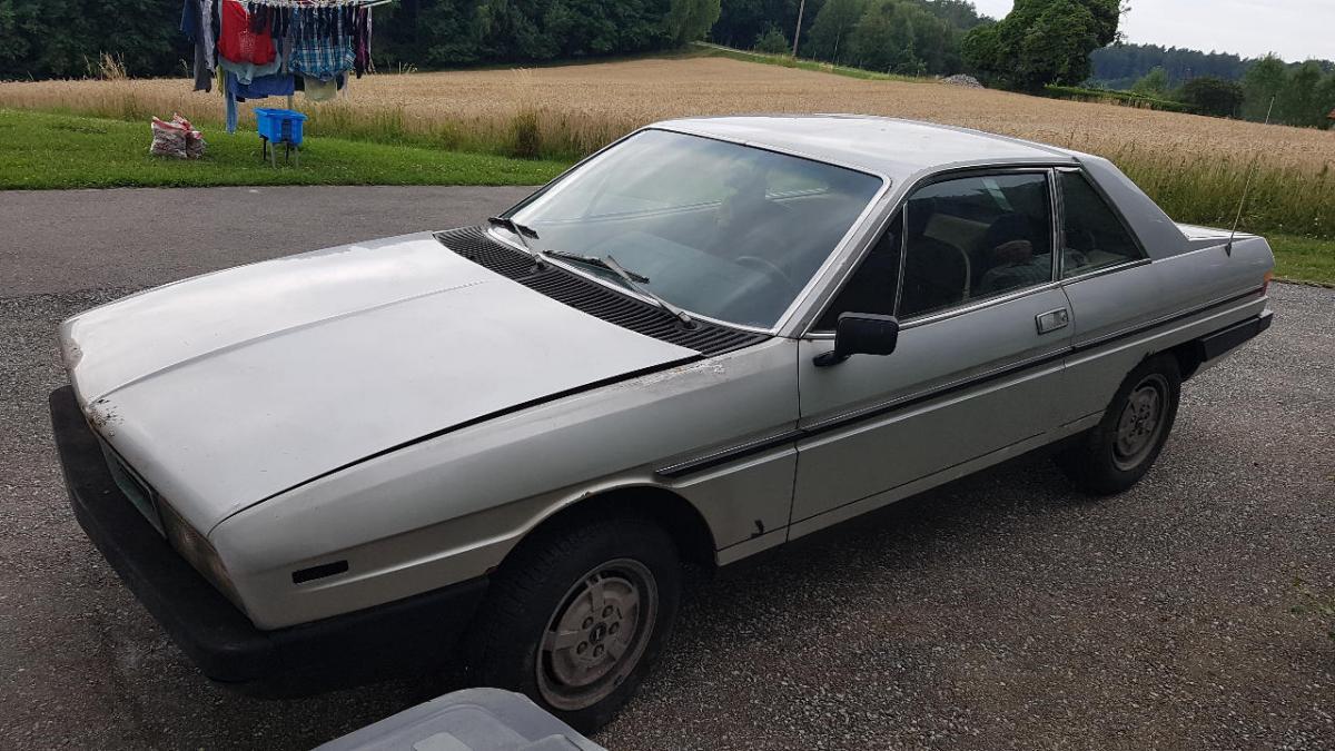 1979 Lancia Gamma Coupe silver images Austria (10).jpg