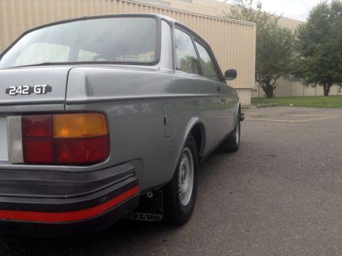 1979 Volvo 242 GT coupe Silver with black and red interior (10).jpg