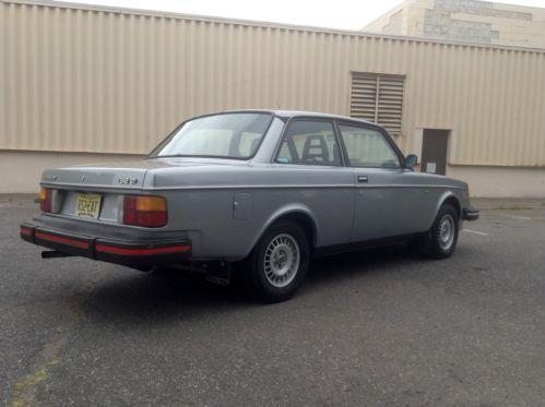 1979 Volvo 242 GT coupe Silver with black and red interior (2).jpg