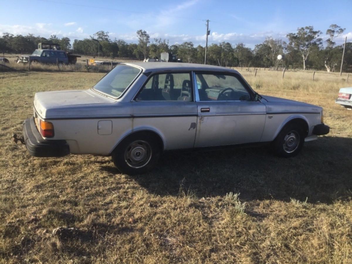 1979 Volvo 242 GT unrestored images silver coupe (1).jpg