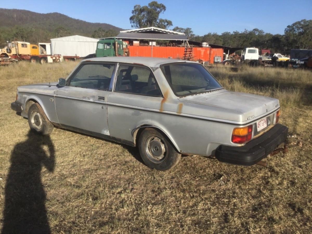 1979 Volvo 242 GT unrestored images silver coupe (2).jpg