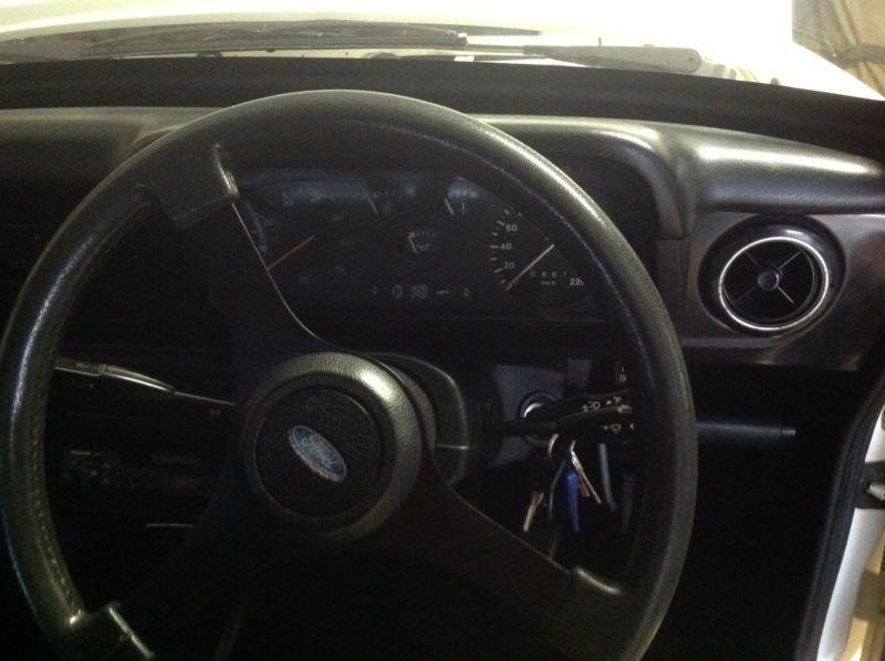 1980 Ford Escort RS2000 4-door sedan Australia white (10).JPG