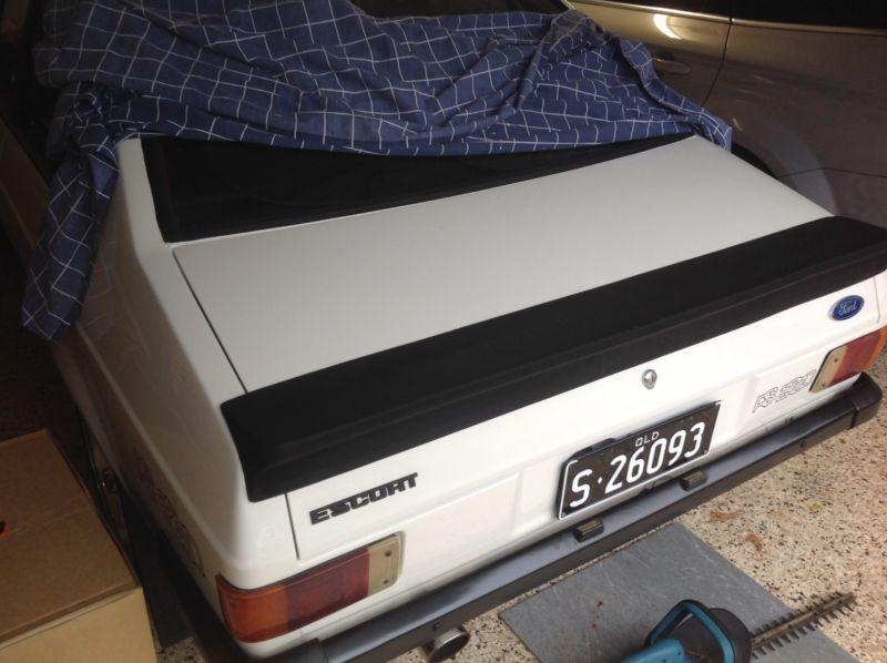 1980 Ford Escort RS2000 4-door sedan Australia white (6).JPG