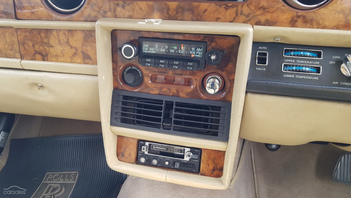 1980 Golden Sand Rolls Royce Corniche Coupe 2 door sedan (1).png