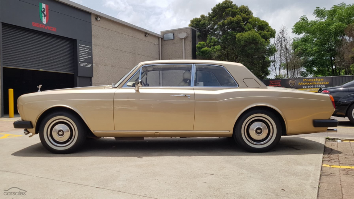 1980 Golden Sand Rolls Royce Corniche Coupe 2 door sedan (11).png