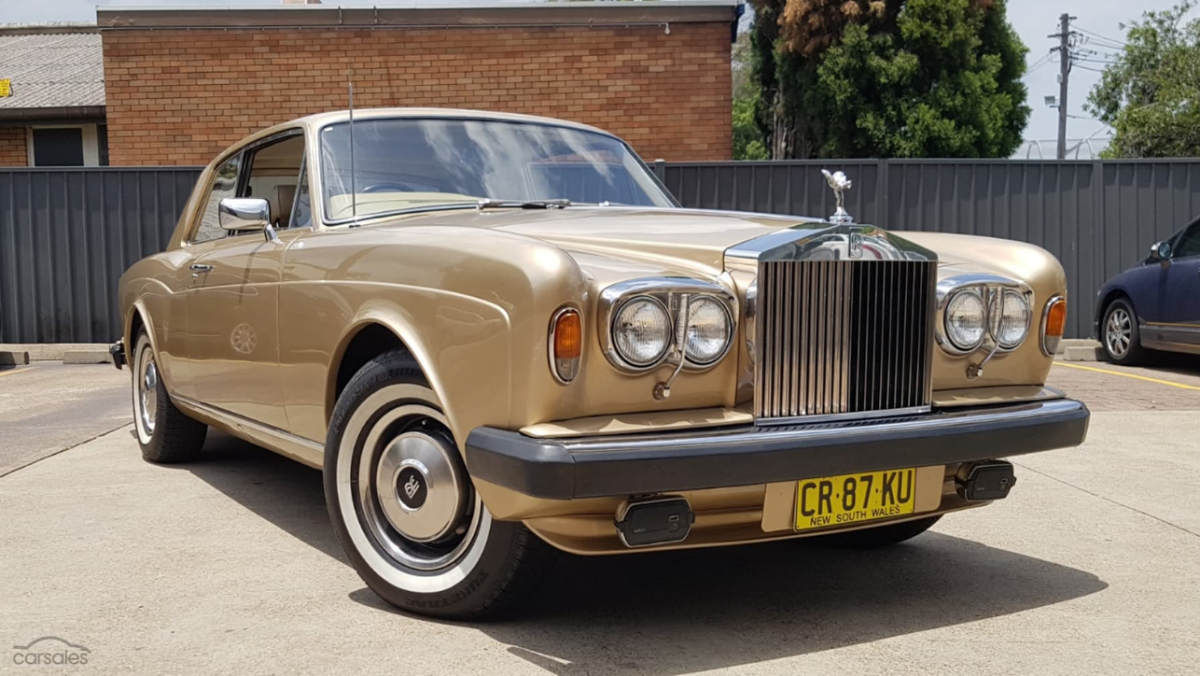 1980 Golden Sand Rolls Royce Corniche Coupe 2 door sedan (18).png