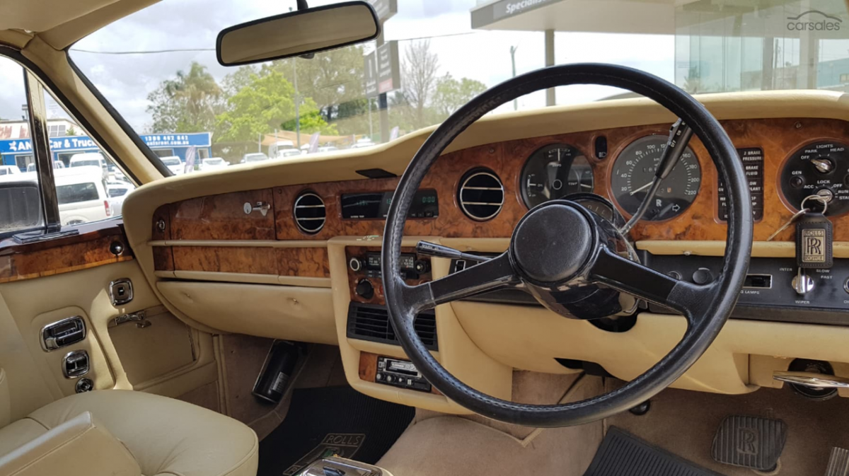 1980 Golden Sand Rolls Royce Corniche Coupe 2 door sedan (8).png