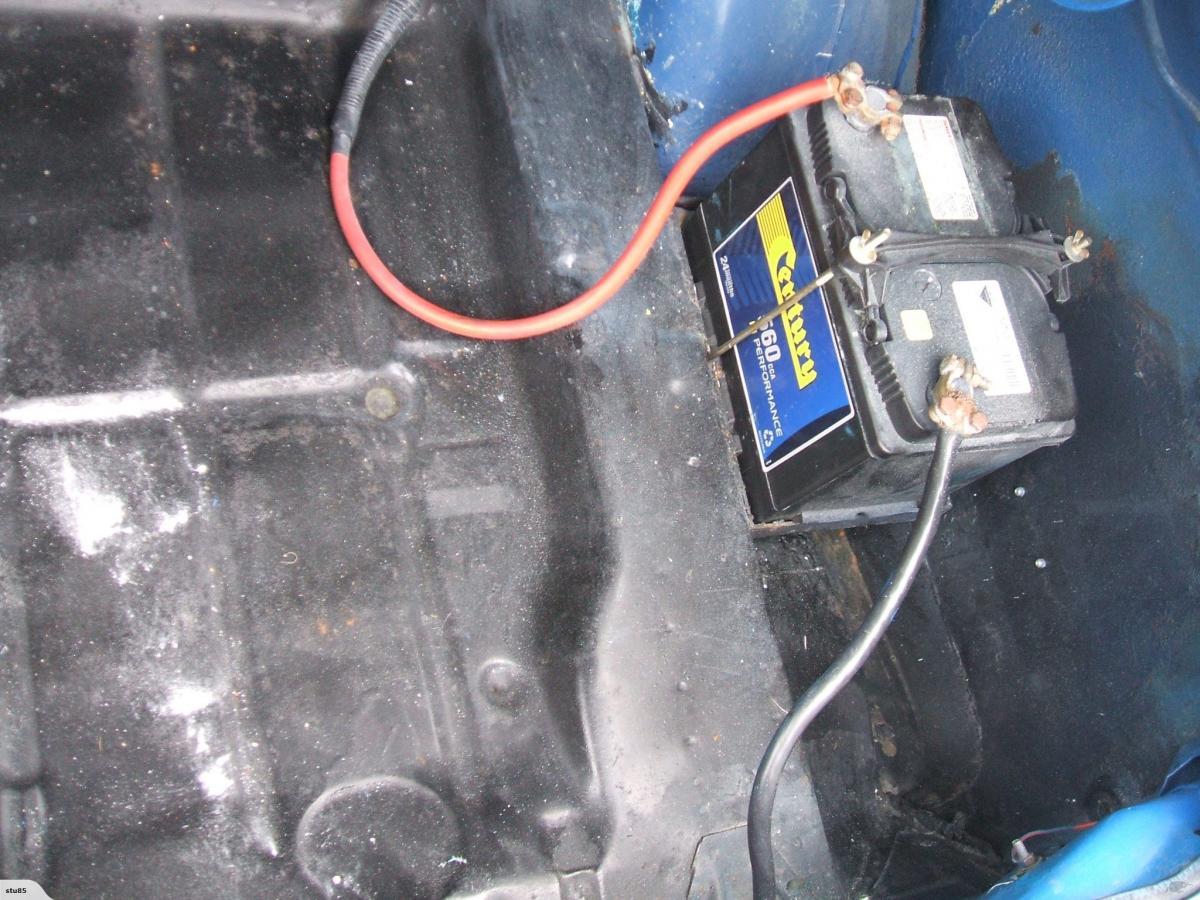1980 MK2 Ford Escort RS2000 Coupe Australian Blue paint images (13).jpg