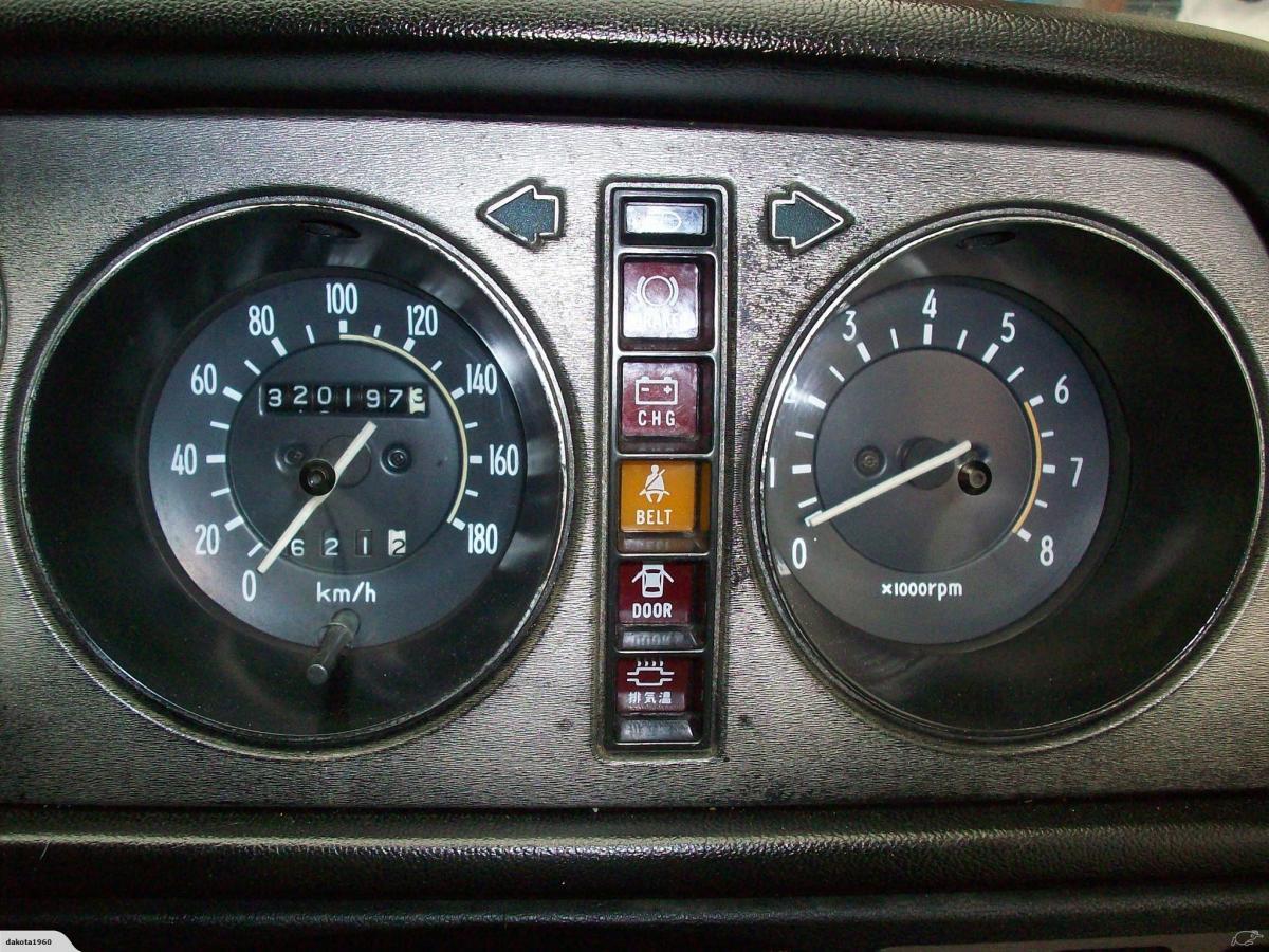 1980 Toyota Corona Hardtop Coupe white images (14).jpg