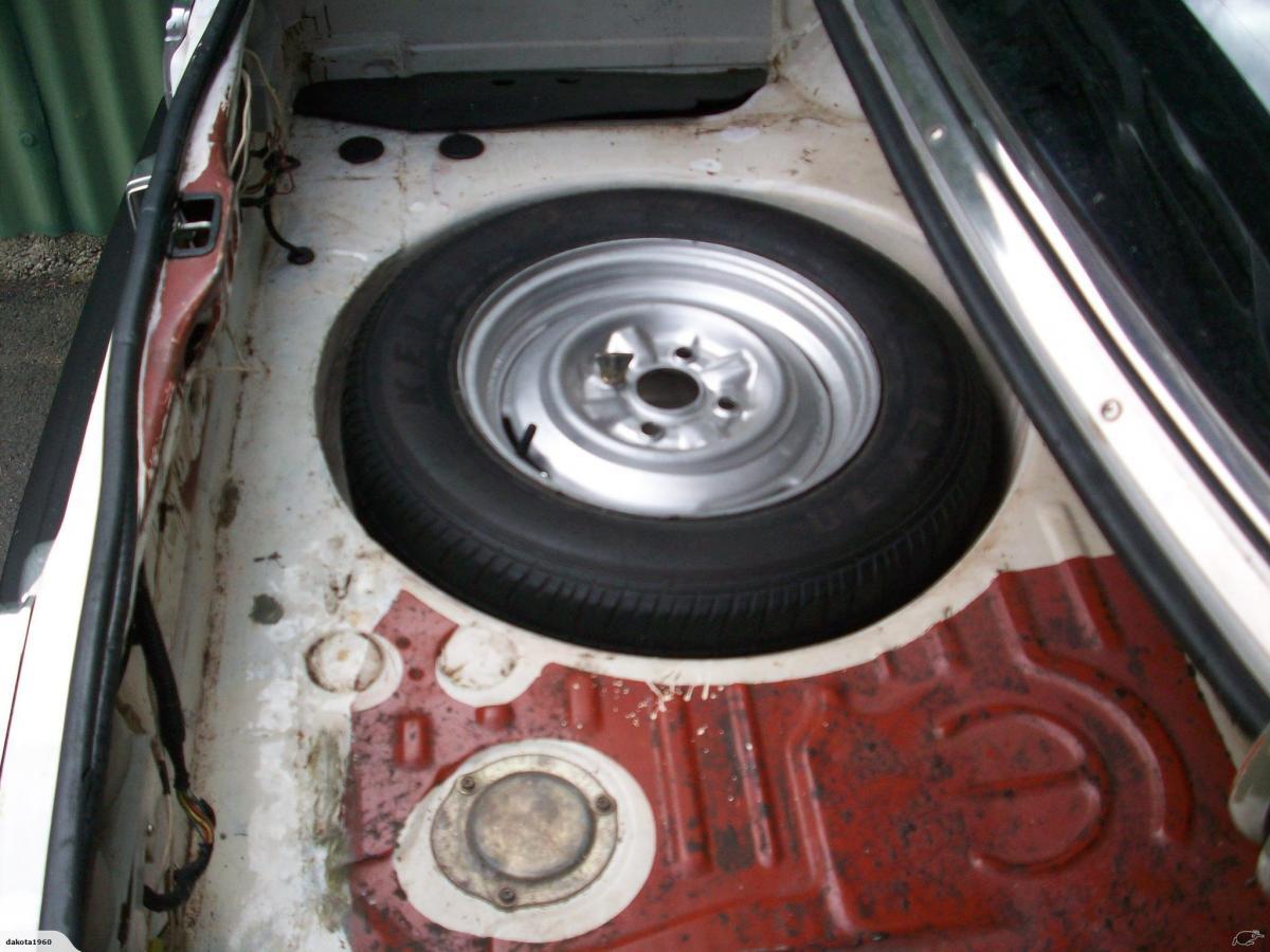 1980 Toyota Corona Hardtop Coupe white images (20).jpg