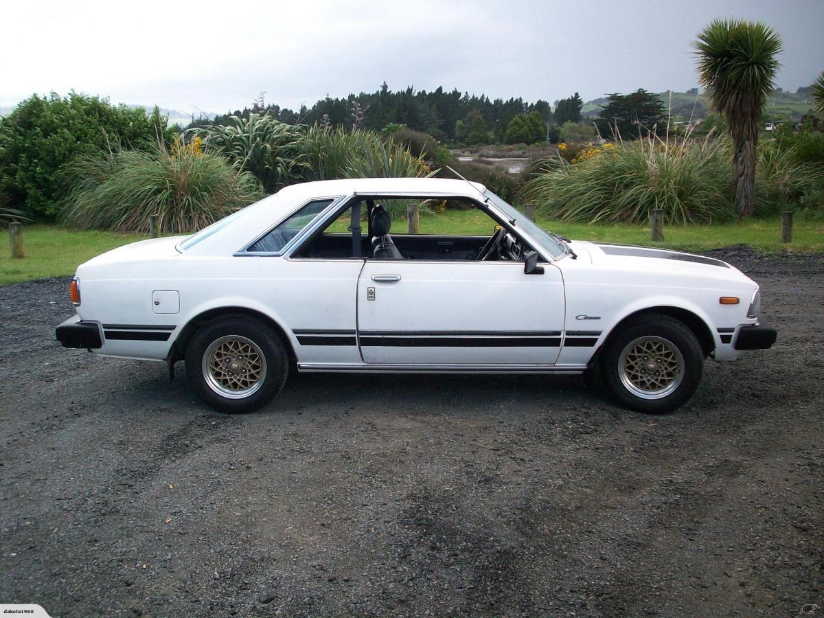 1980 Toyota Corona Hardtop Coupe white images (7).jpg