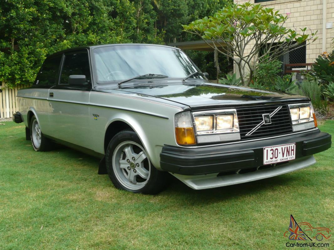 1980 Volvo 242 GT with quad headlamps Australian delivered car images (1).jpg