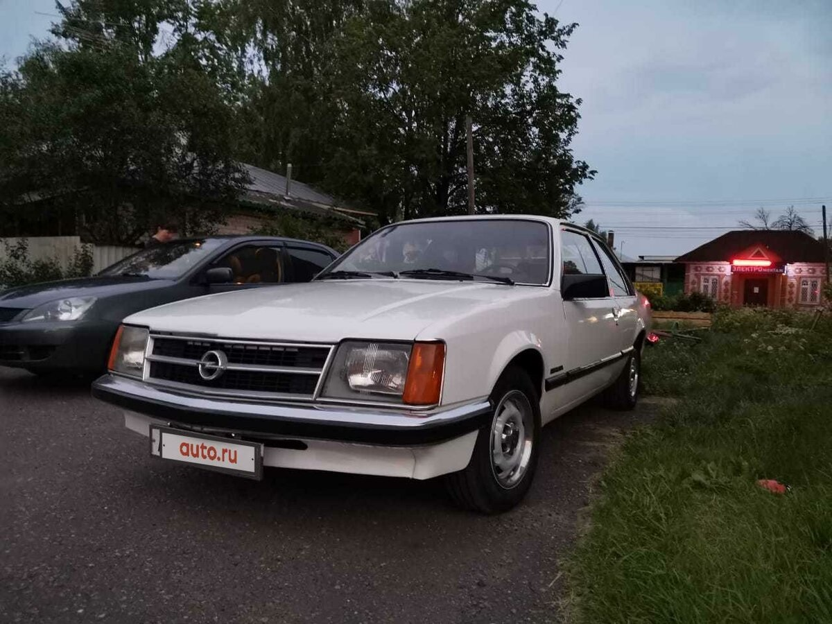 1981 Opel Commodore C 2 door sedan coupe Russia images (1).png