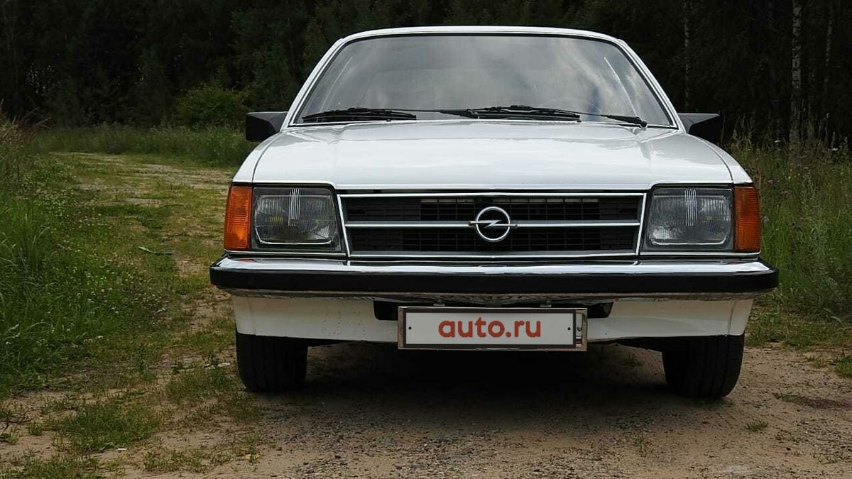 1981 Opel Commodore C 2 door sedan coupe Russia images (2).png