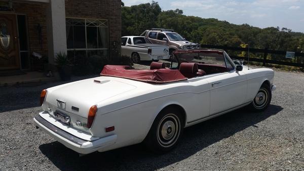 1981 Rolls Royce Corniche 1 white images (2).jpg