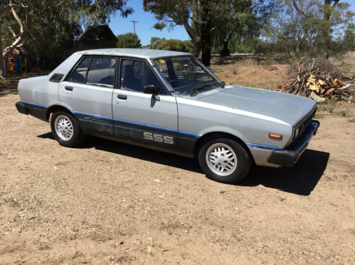 1981 Silver Datsun Stanza SSS Sedan Australia (3).png