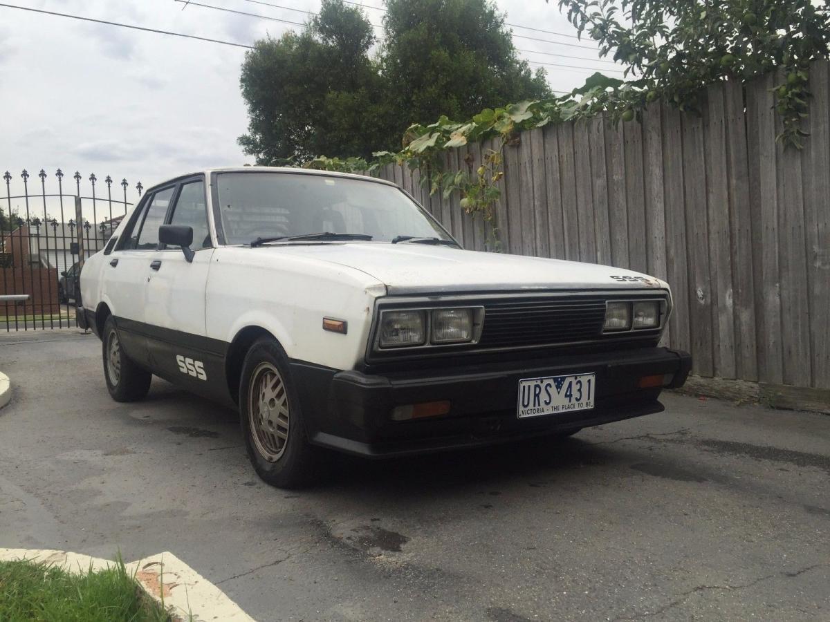 1982 Datsun Stanza SSS Sedan white (8).jpg