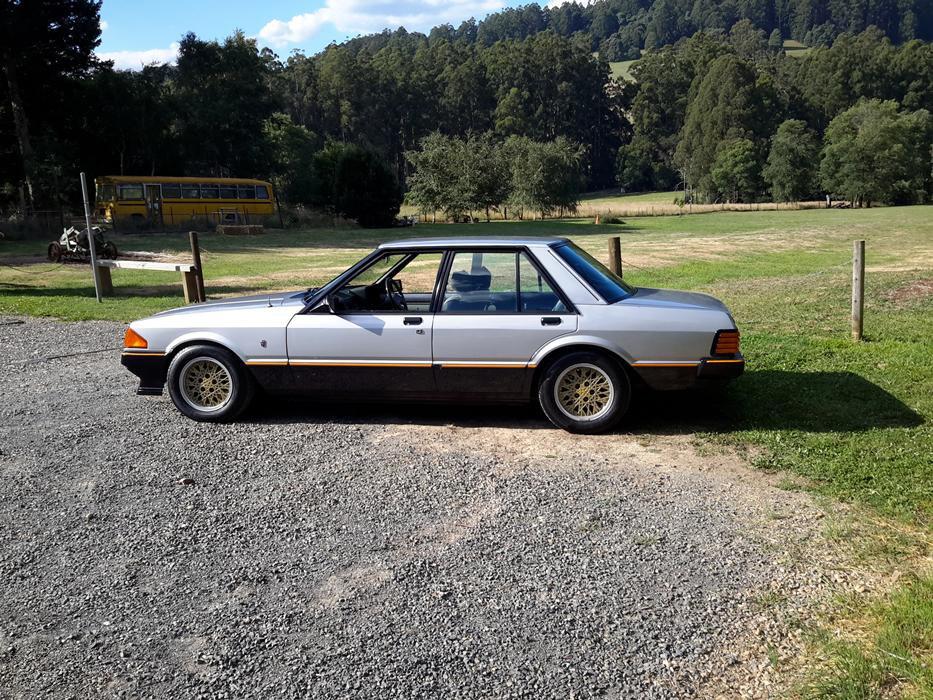 1982 Ford Fairmont XE ESP Silver Grey over Charcoal images (3).jpg