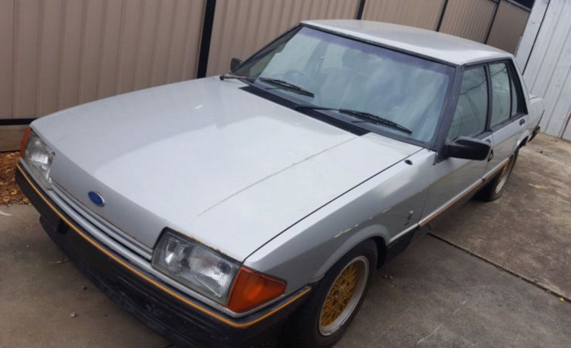 1982 Ford Falcon XE ESP 6-cylinder carby classic register XE register (2).png