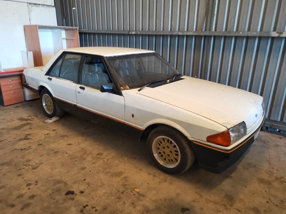 1982 Ford XE ESP Fairmont Ghia Sno White on charcoal images exterior 302 classicregister.com(11).jpg