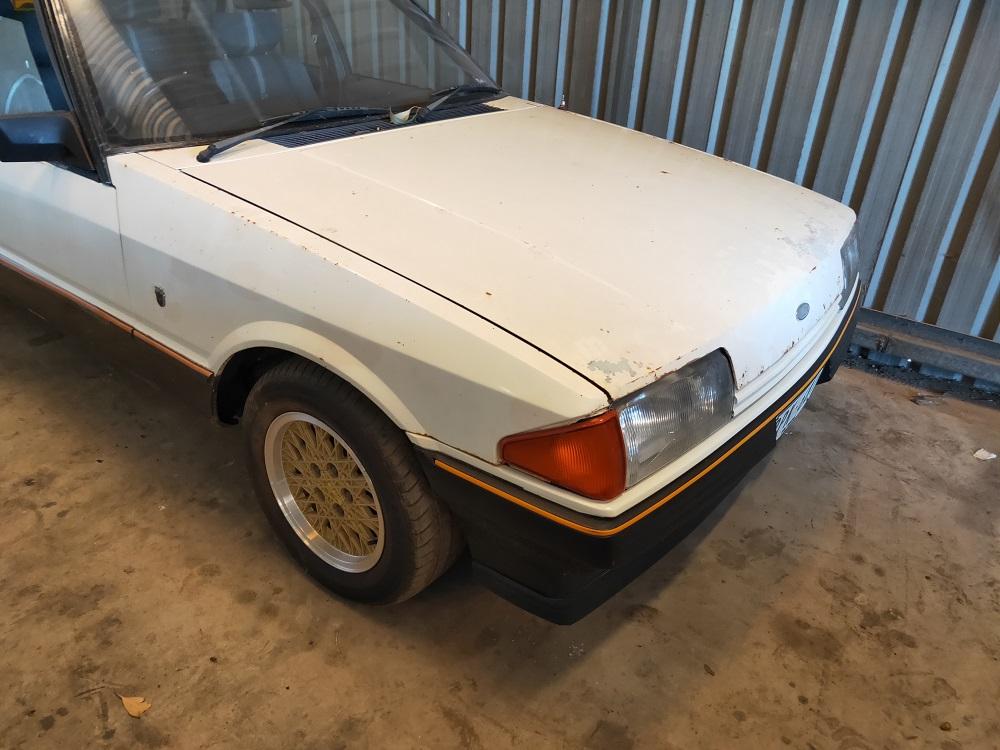 1982 Ford XE ESP Fairmont Ghia Sno White on charcoal images exterior 302 classicregister.com(12).jpg