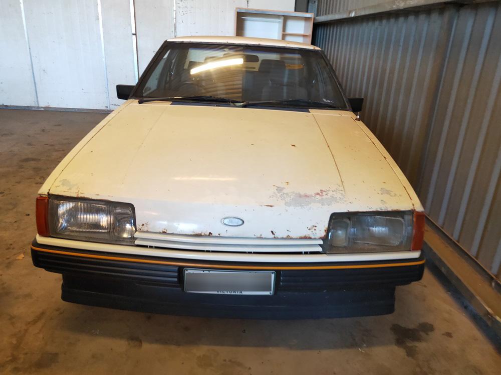 1982 Ford XE ESP Fairmont Ghia Sno White on charcoal images exterior 302 classicregister.com(13).jpg