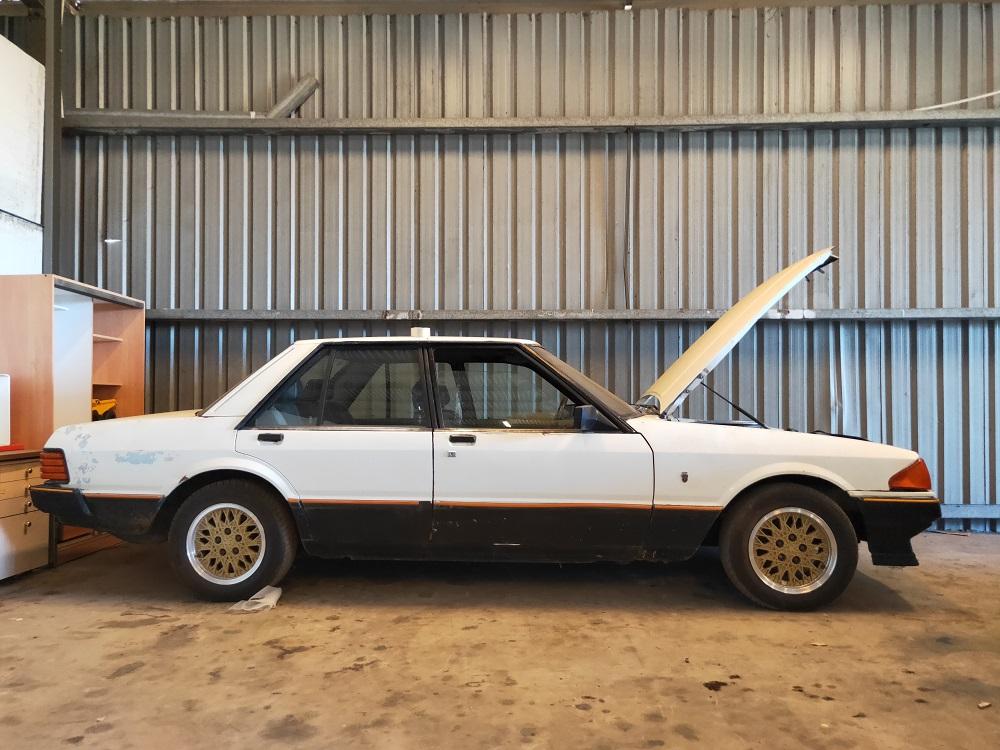 1982 Ford XE ESP Fairmont Ghia Sno White on charcoal images exterior 302 classicregister.com(7).jpg