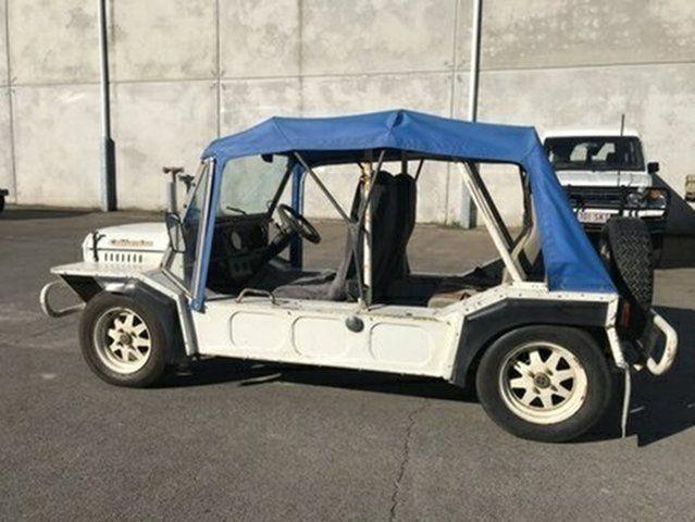 1982 Leyland Mini  Moke Californian Crystal White with blue roof images 2018 (4).JPG