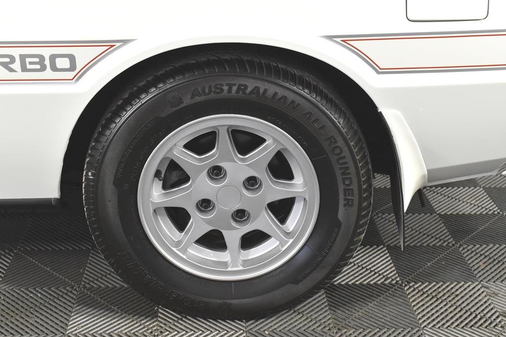 1982 Mitsubishi Starion Turbo Coupe fastback Australia for sale 2021 white (13).jpg