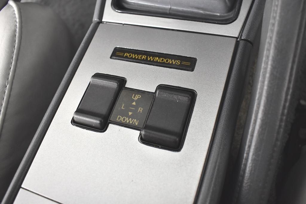 1982 Mitsubishi Starion Turbo Coupe fastback Australia for sale 2021 white (47).jpg