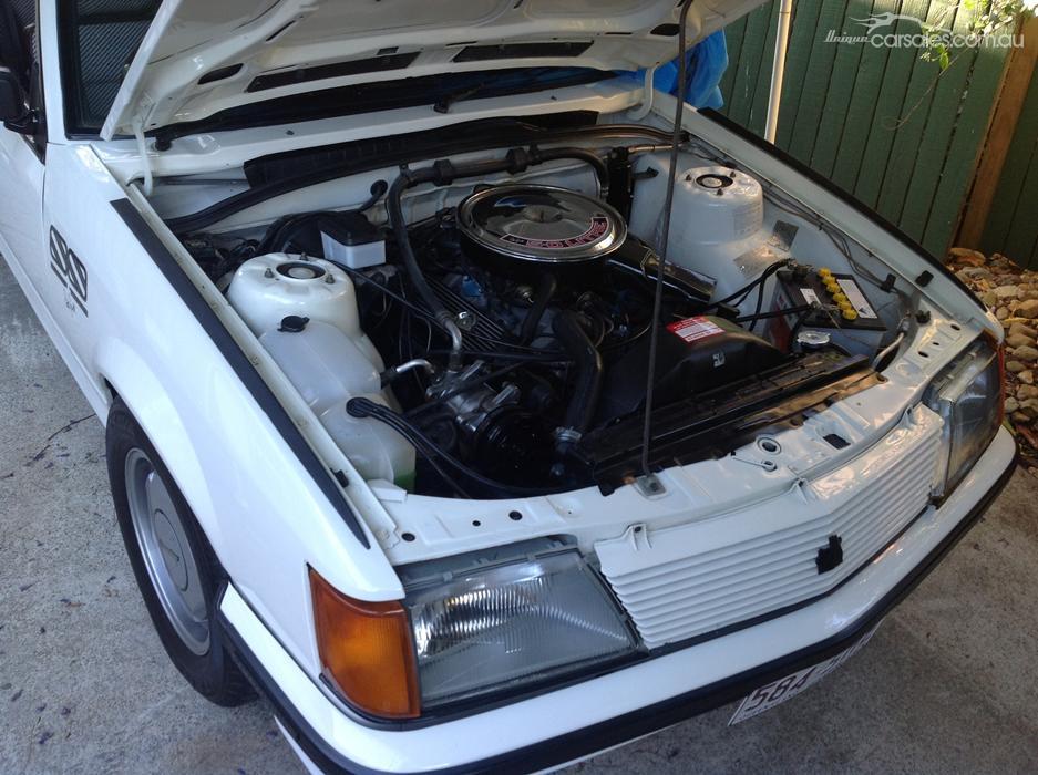 1983 Holden VH SS Brock HDT Commodore white images (8).jpg