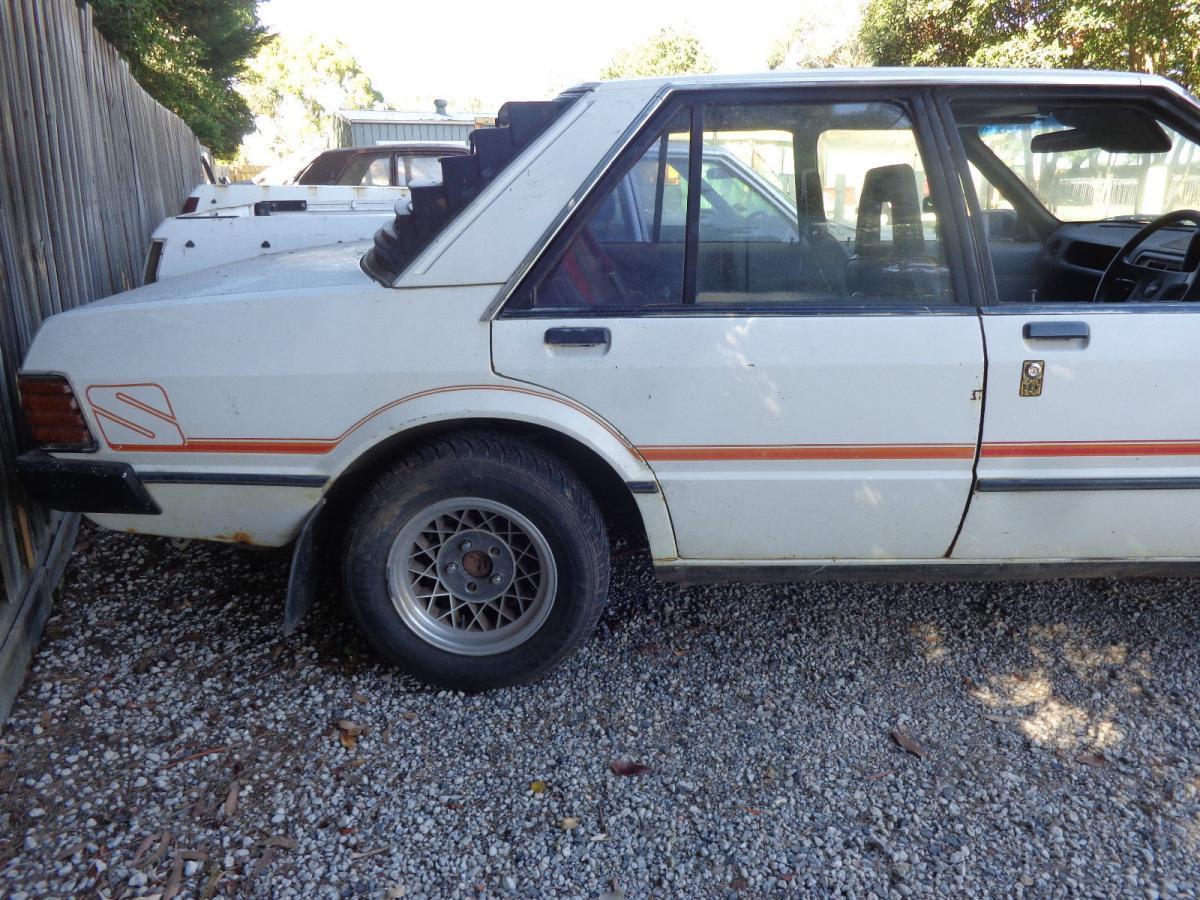 1984 Ford Falcon XE ESP White S-Pak images (9).jpg