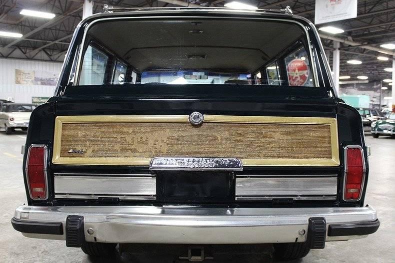 1985 Jeep Grand Wagoneer (AMC) Green paint timber sides SUV images (4).jpg