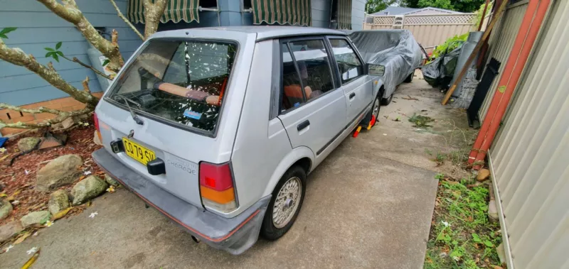 1986 Daihatsu Charade Turbo G11 5 door (2).png