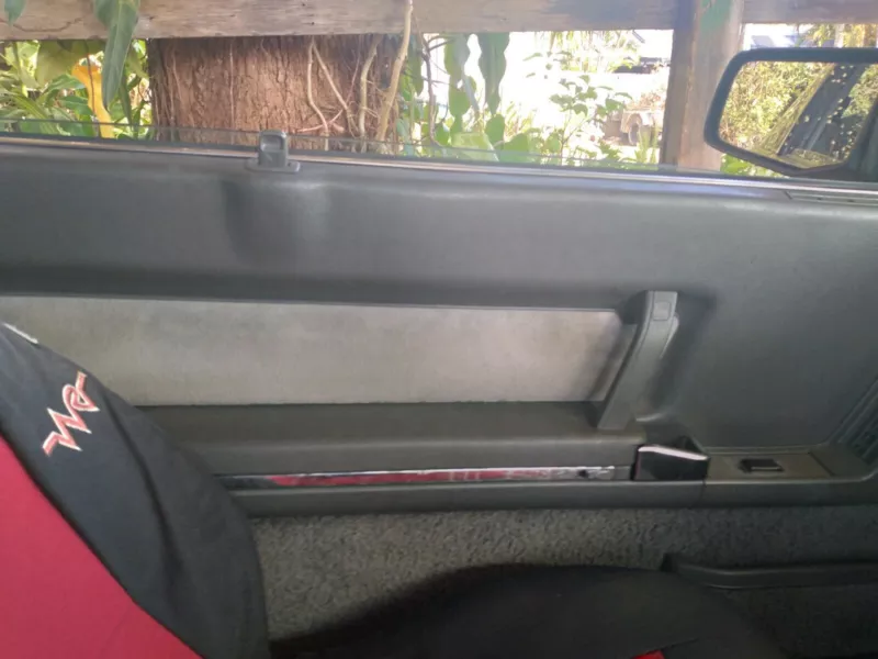 1986 Mazda 929 Coupe red Australia images cosmo (2).png