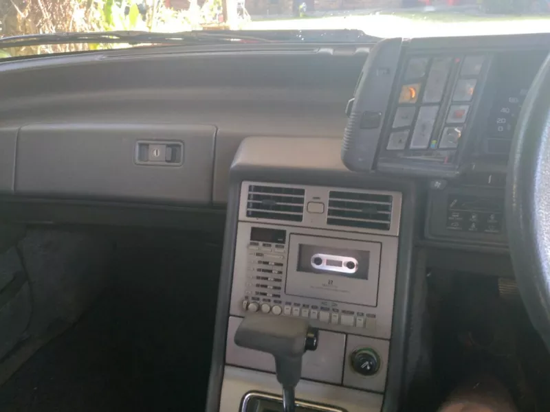 1986 Mazda 929 Coupe red Australia images cosmo (5).png