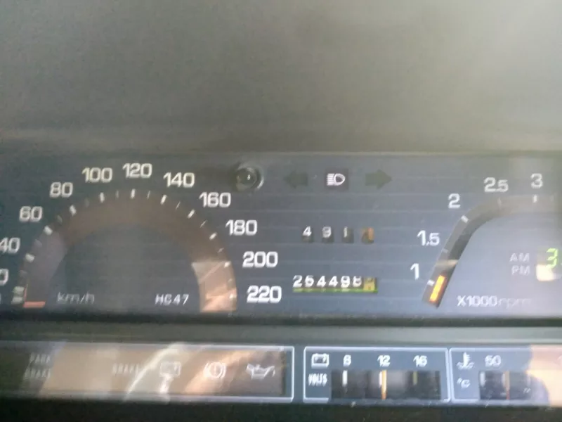 1986 Mazda 929 Coupe red Australia images cosmo (6).png