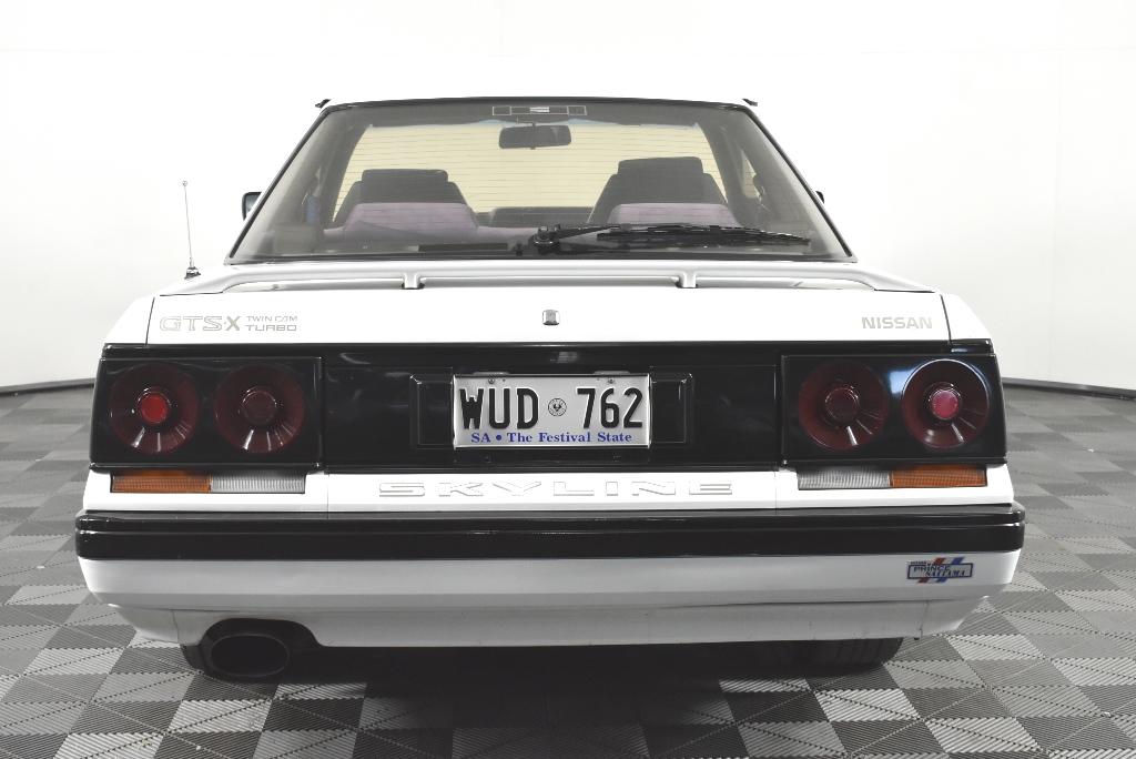 1987 Nissan Skyline GTS-X Coupe white unrestored Australia (5).jpg