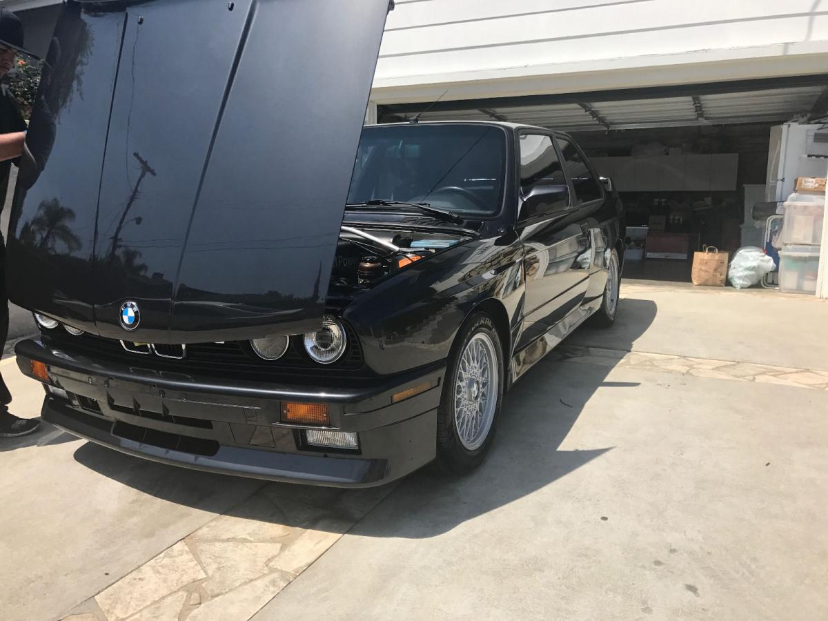 1988 BMW M3 E30 Diamond Black Metallic restored (6).jpg