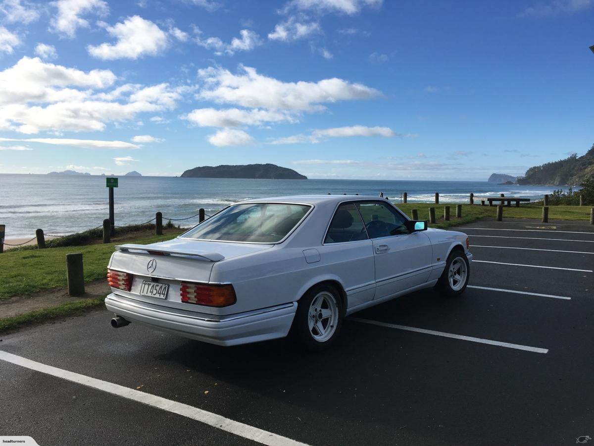 1988 Mercedes 420 SEC coupe white with red cloth trim images (15).jpg