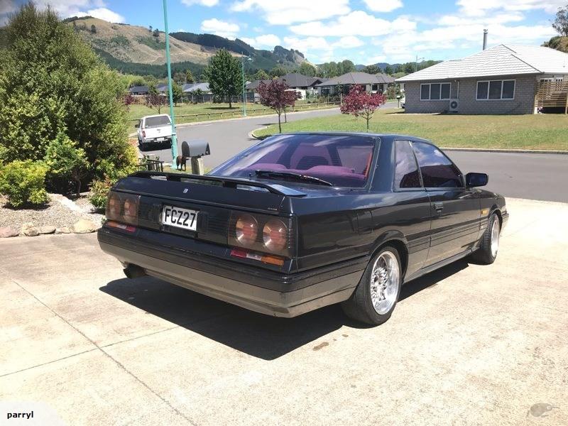 1988 Nissan Skyline GTS-X R31 black on grey images (1).jpg