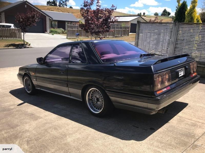 1988 Nissan Skyline GTS-X R31 black on grey images (2).jpg