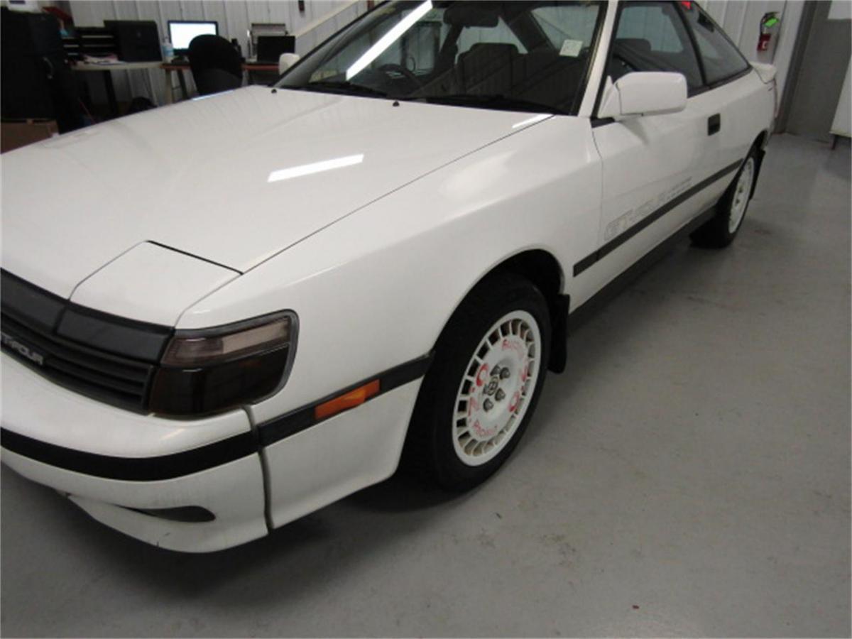 1988 ST165 Toyota Celica GT-Four White (26).jpg